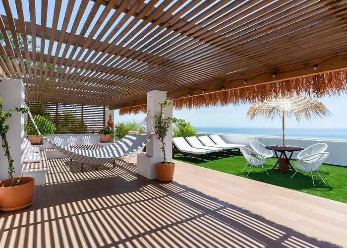 Penthouse Oasis With Private Pool